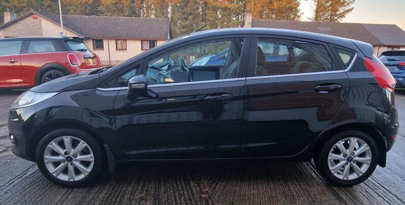 View FORD FIESTA 1.3 Zetec