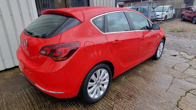 View VAUXHALL ASTRA 1.6 i Elite