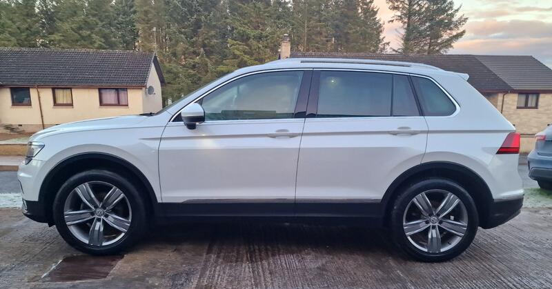 View VOLKSWAGEN TIGUAN 2.0 TDI BlueMotion Tech SEL 