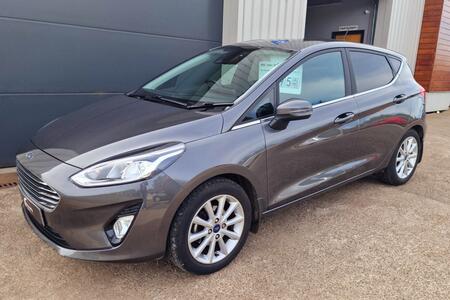 FORD FIESTA 1.0 T EcoBoost Titanium