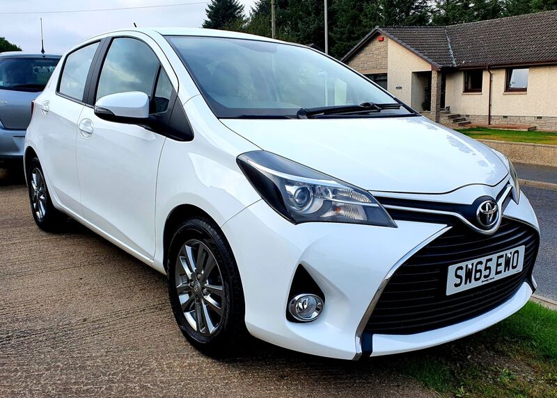 View TOYOTA YARIS VVT-I ICON